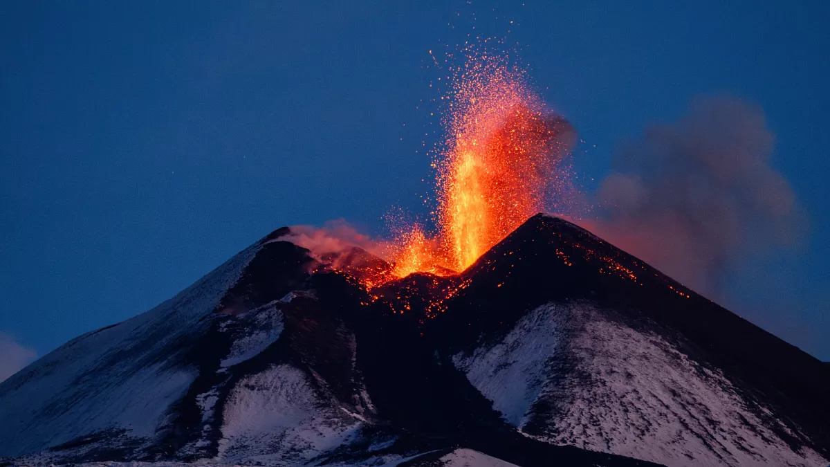 Etna Yanardağı’nda hareketlilik l
