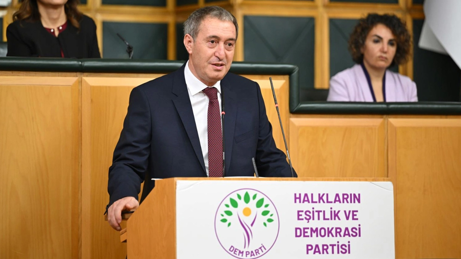 Bakırhan zedeleyici dil ve tutumlara dikkat çekti |