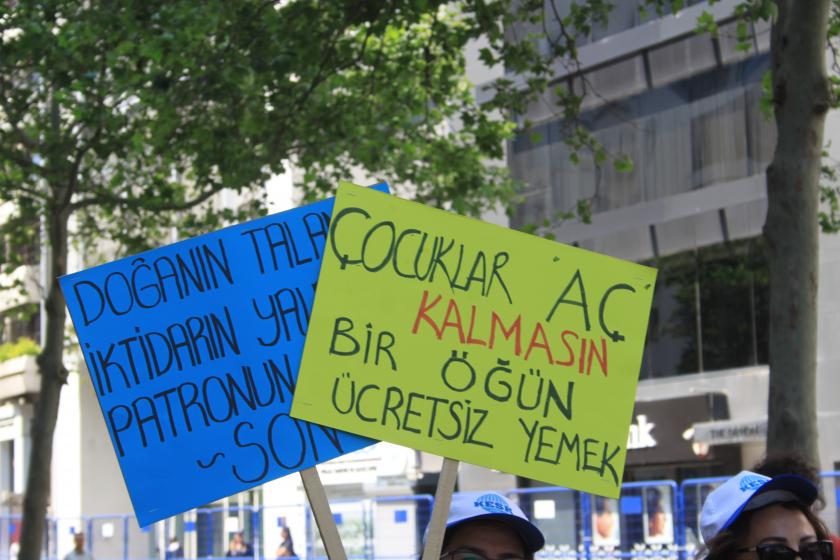 “Yoksulluk en çok onları etkiliyor”