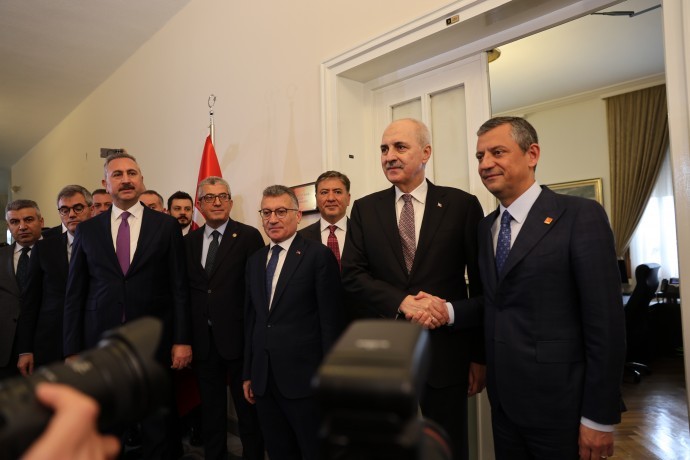 Kurtulmuş’tan CHP’ye ziyaret |