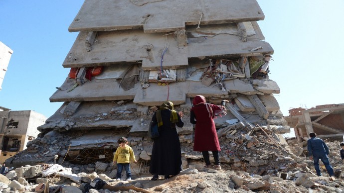 Cizre’de sokağa çıkma yasakları ve bodrumlar |