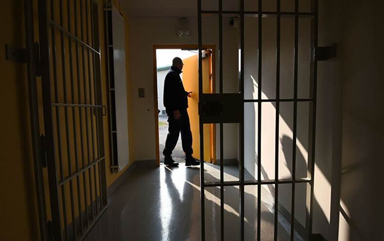 Cezaevleri kapasitesinin iki katı doluydu