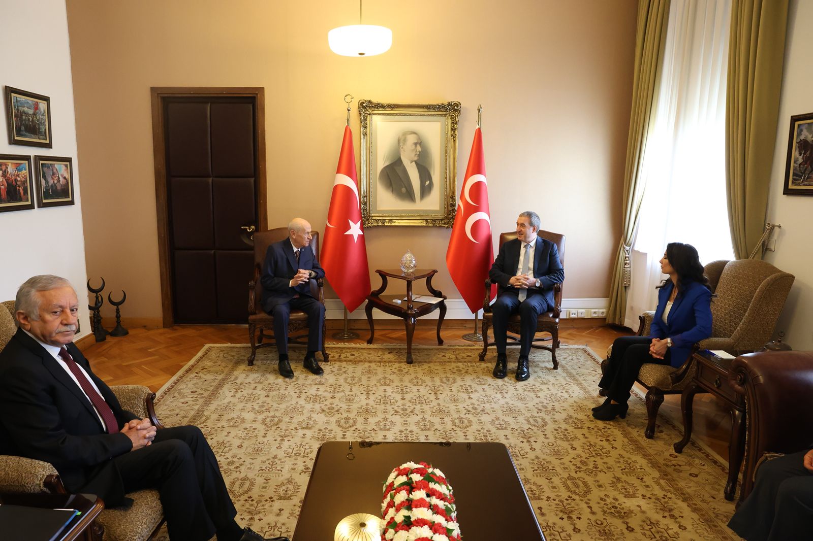 Yeni süreç, demokratikleşme ve yeni anayasa… l