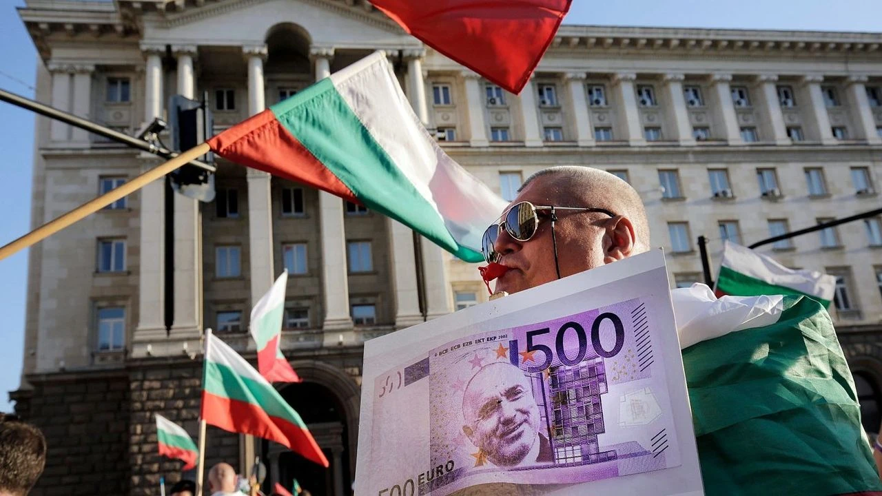 Aşırı milliyetçiler öncülük ediyor |