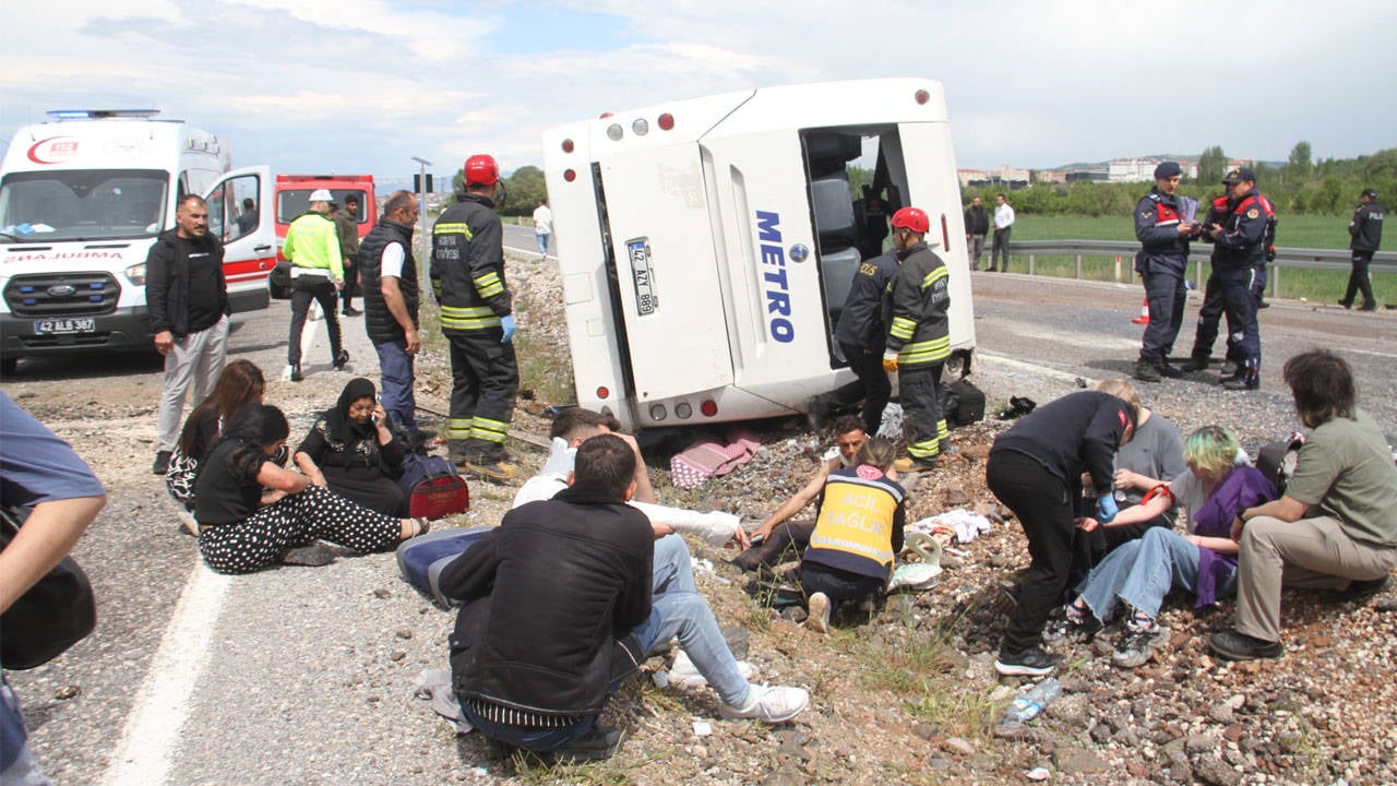 Yolcu otobüsü devrildi |