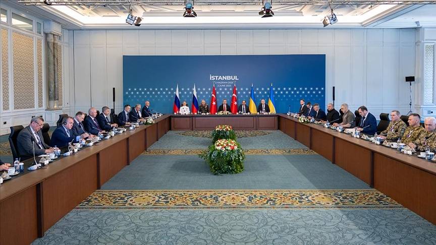 İstanbul’da yapılan Rusya-Ukrayna müzakerelerinde, savaşın şimdiye kadarki en büyük esir takası için anlaşmaya varıldı.
