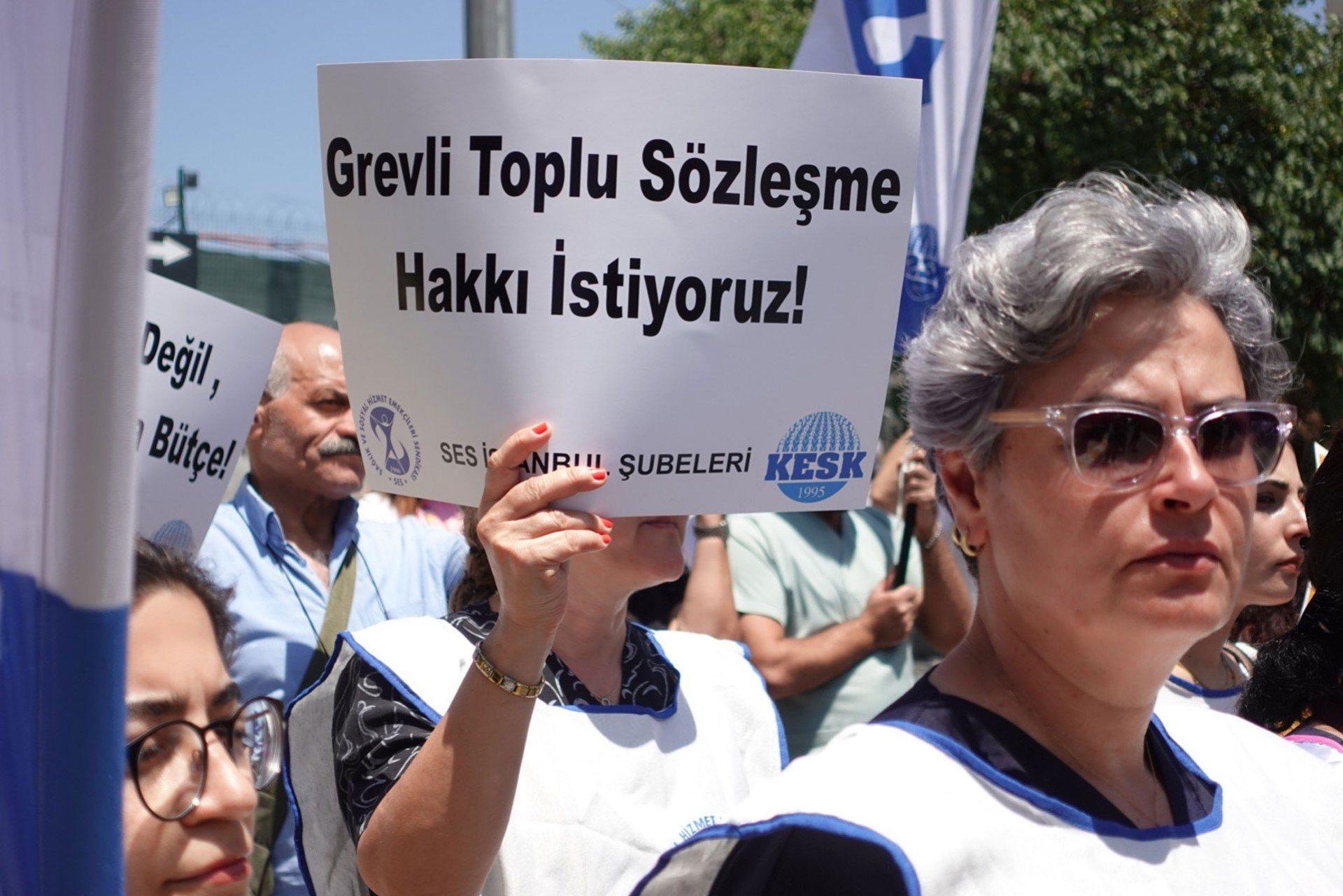 Kamu emekçileri sokaktaydı |