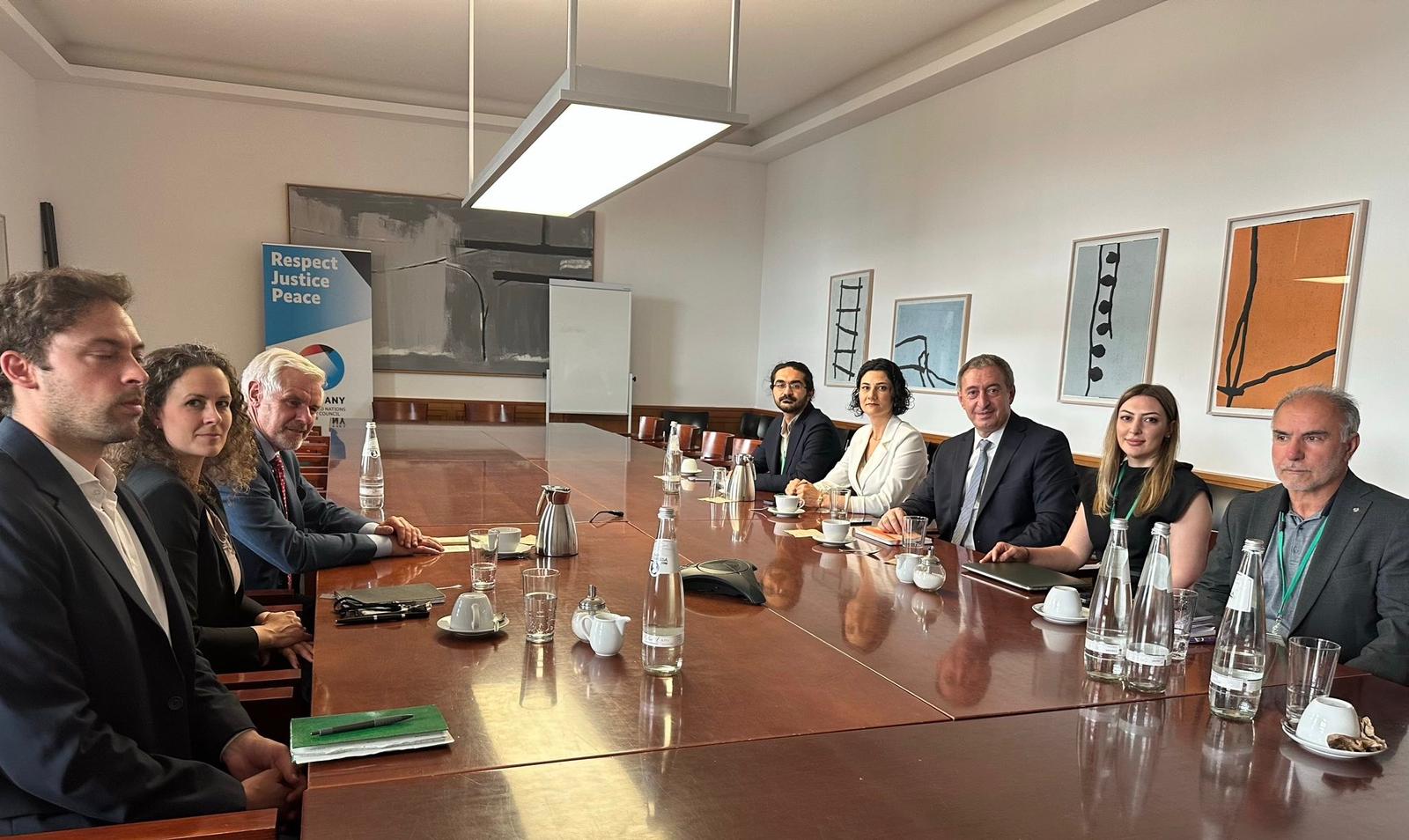 DEM Parti’den Avrupa’da temaslar |