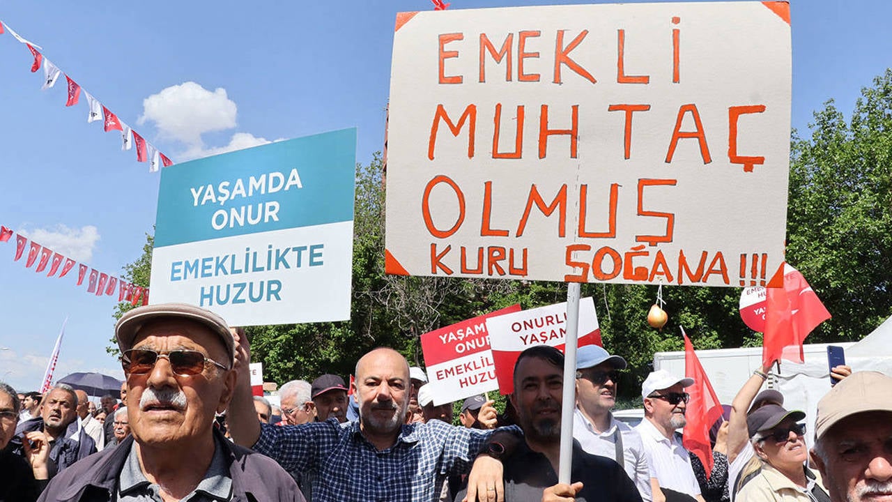 Emeklilerden hükümete çağrı: