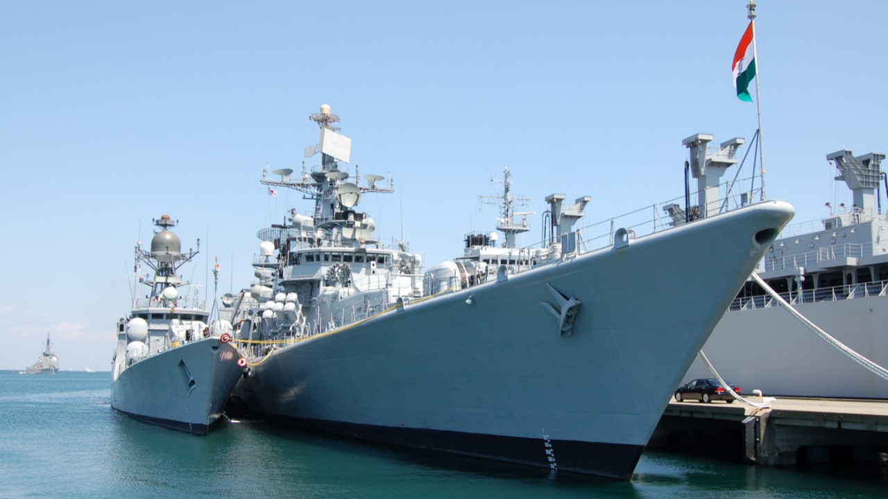 Hindistan savaş gemileri Doğu Akdeniz’e geliyor |
