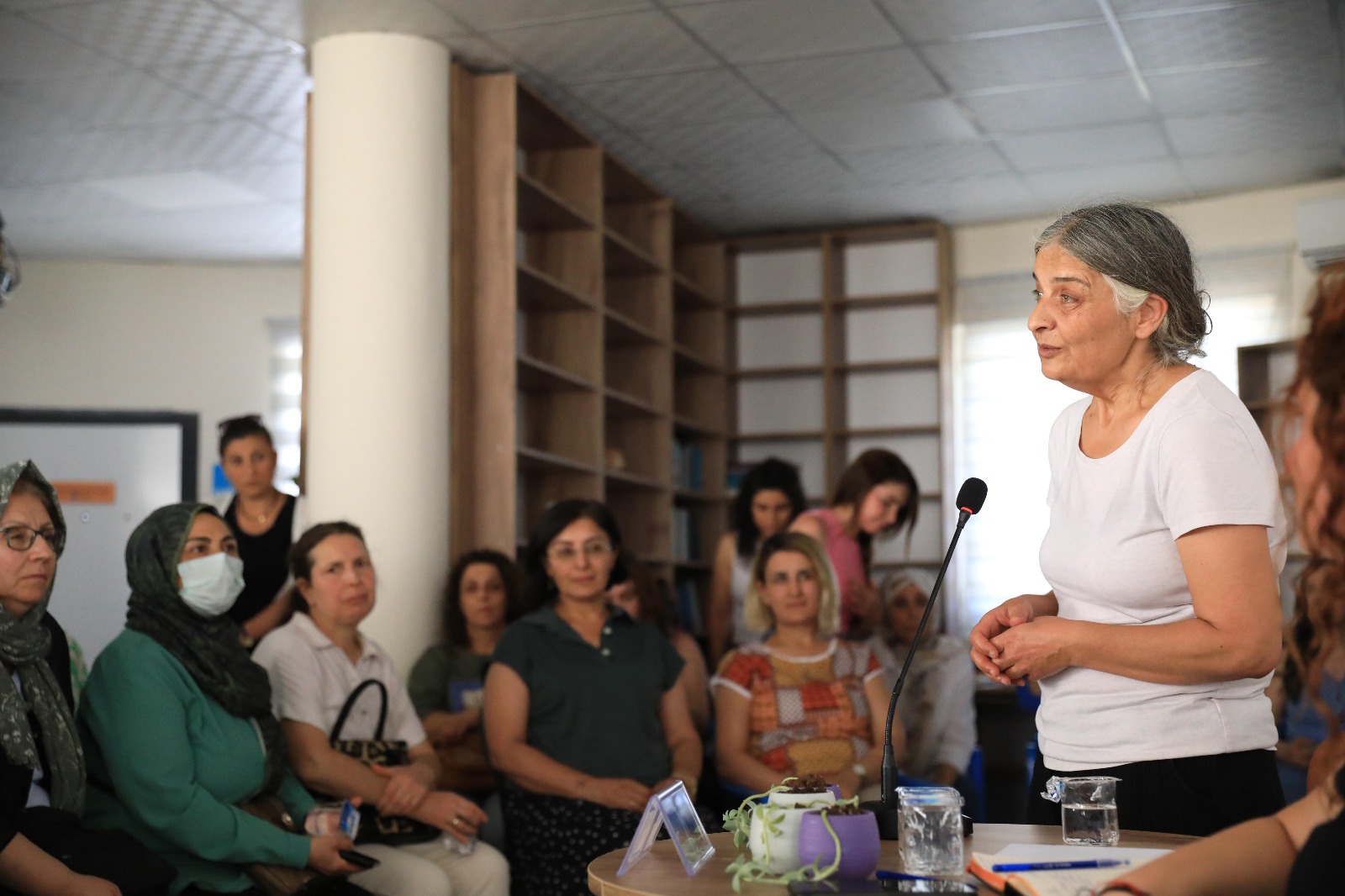 “Kadın bilgelikten özgür yaşama” I