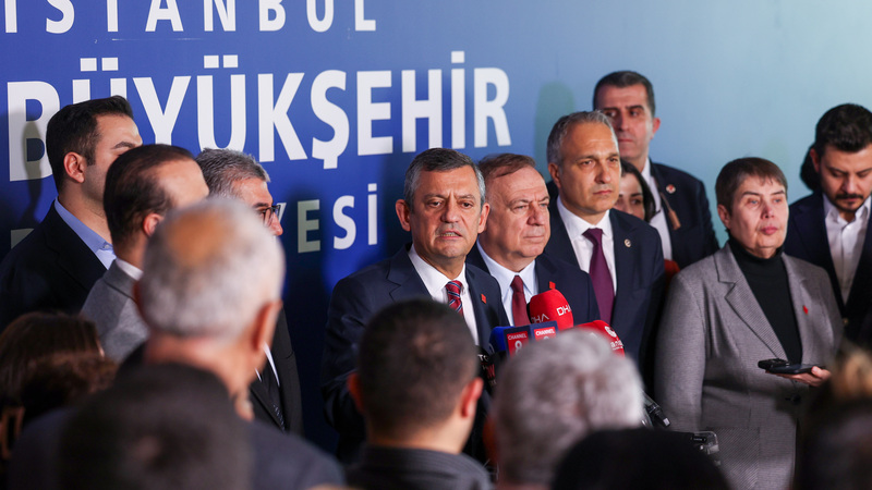 CHP kurultay davası ertelendi |