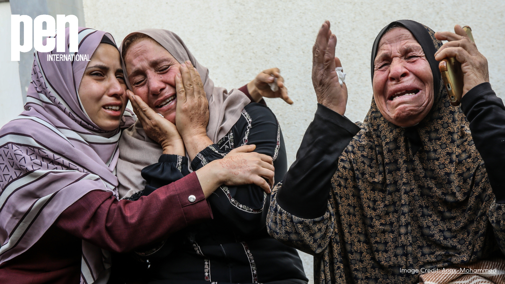 Dünya liderlerini Gazze'deki soykırımı durdurma çağrısı yapan Uluslararası PEN Barış İçin Yazarlar Komitesi Başkanı Germán Rojas, "Soykırımı önleme ve faillerini sorumlu tutma görevinin ihmal edilmesi, insanlık için ahlaki bir lekedir. Soykırım, susturmanın en son biçimidir" dedi.