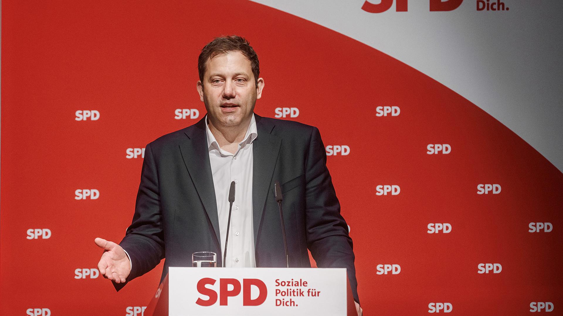 Almanya’da siyasetin gündemi AfD |