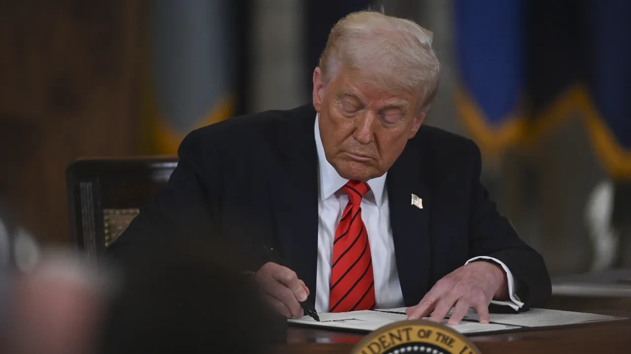 Trump onayladı l
