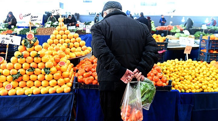 Kriz büyüyor, yurttaş yoksullaşıyor |