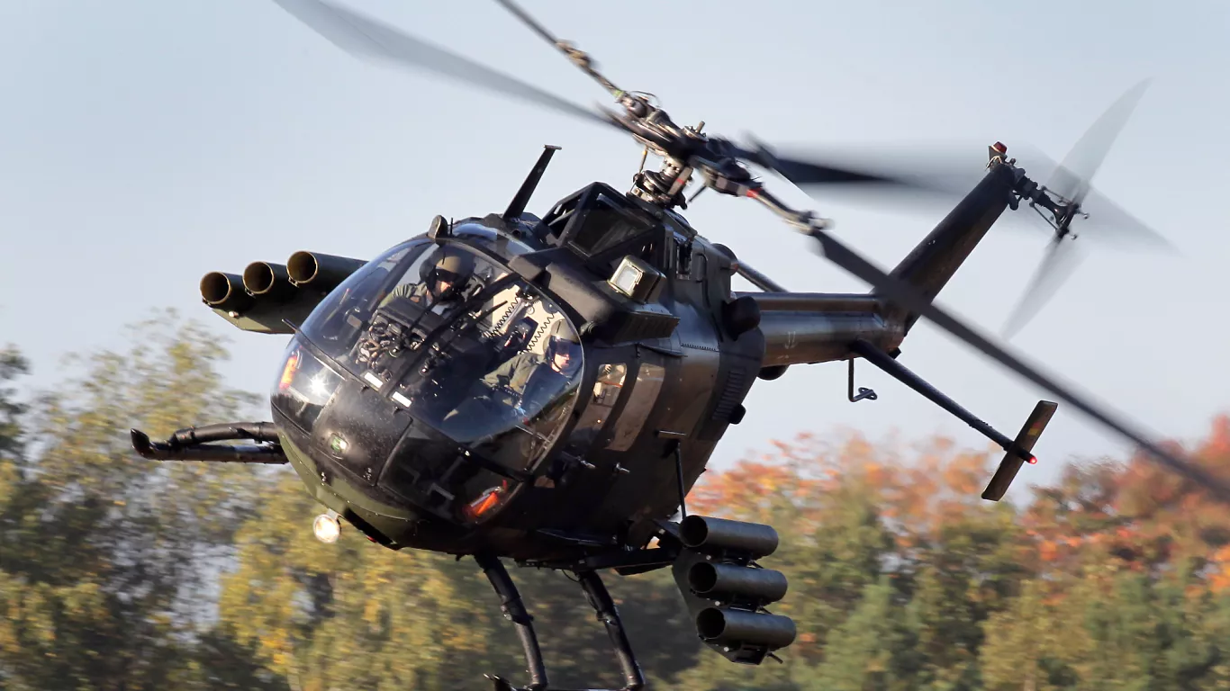 Almanya’da askeri helikopter nehre düştü |