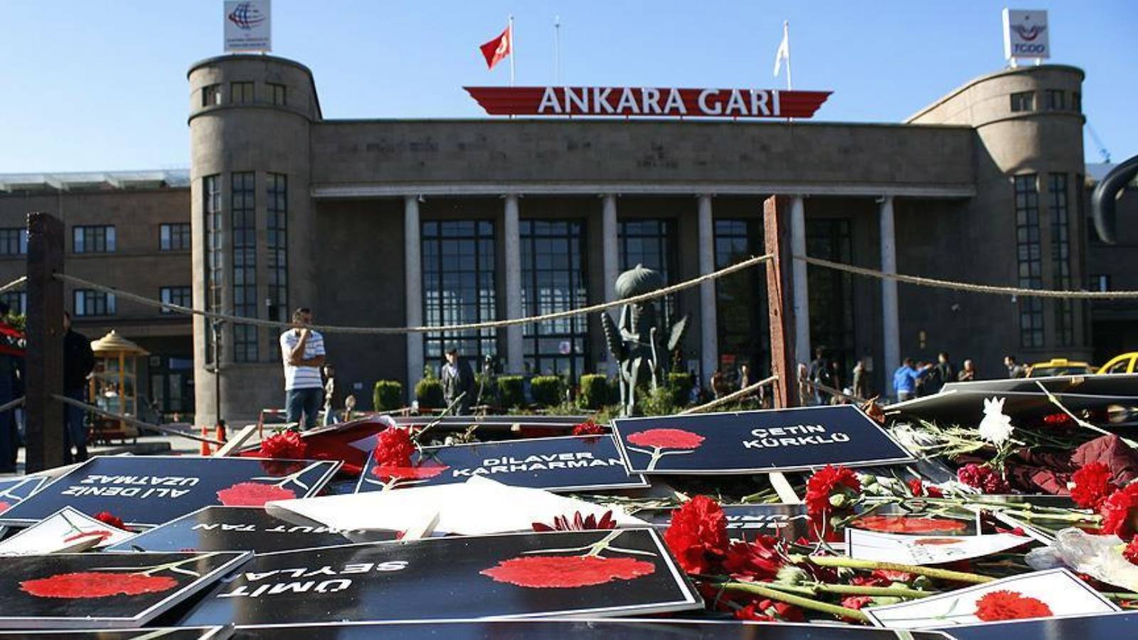 İnsanlığa karşı suç için “Hitler” kriteri: Bombayla öldürülen, yaralanan insanlar “mağdur” sayılmadı