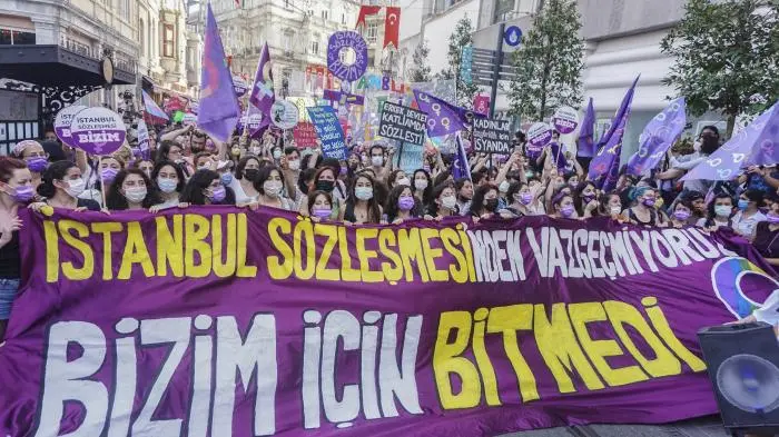 ‘Türkiye’de özgürlükler baskı altında’ |