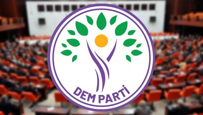 DEM Parti, Meclis’te kurulması planlanan komisyon sürecine katkı amacıyla bir koordinasyon oluşturma kararı aldı. Öcalan’la yapılması beklenen görüşmeler için heyet planlaması da gündemde.