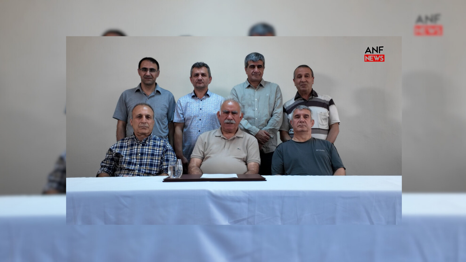 Kürt sorununun çözümü ve demokratikleşme süreci kapsamında “Barış ve Demokratik Toplum Süreci”nde yeni bir döneme giriliyor. ANF, Abdullah Öcalan’ın İmralı’dan yaptığı “tarihi çağrının” kısa süre içinde yayınlanacağını açıkladı.