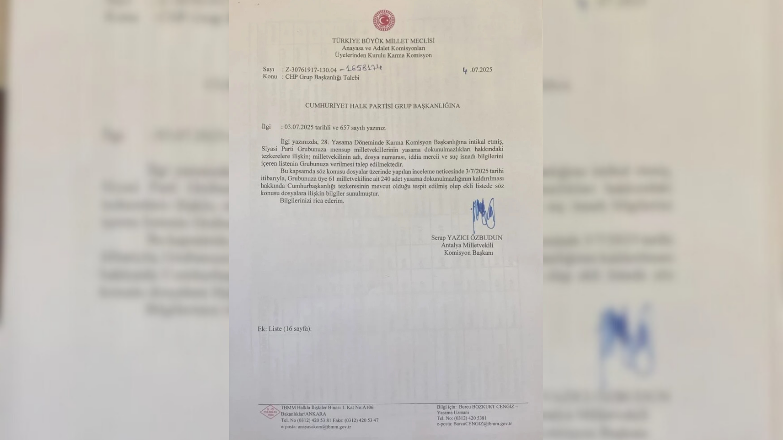 Cumhurbaşkanlığı tarafından Meclis’e sunulan tezkerede, CHP’li 61 milletvekiline ait 240 fezlekenin bulunduğu bildirildi. CHP’nin Meclis’te 135 milletvekili bulunuyor.