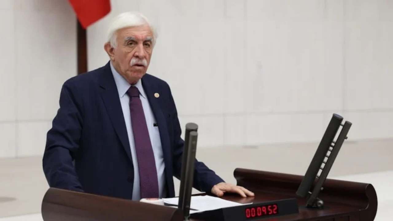 DEM Parti’den belediyelere operasyonlara tepki: