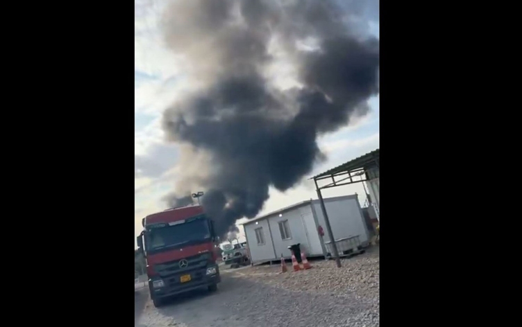 Amediye ilçesinde Sersing Petrol Sahası'na yapılan saldırı sonrası bir patlama meydana geldi. Kürdistan Bölgesi'nde son zamanlarda dron saldırıları artarken, yeni saldırıyı henüz üstlenen olmadı.