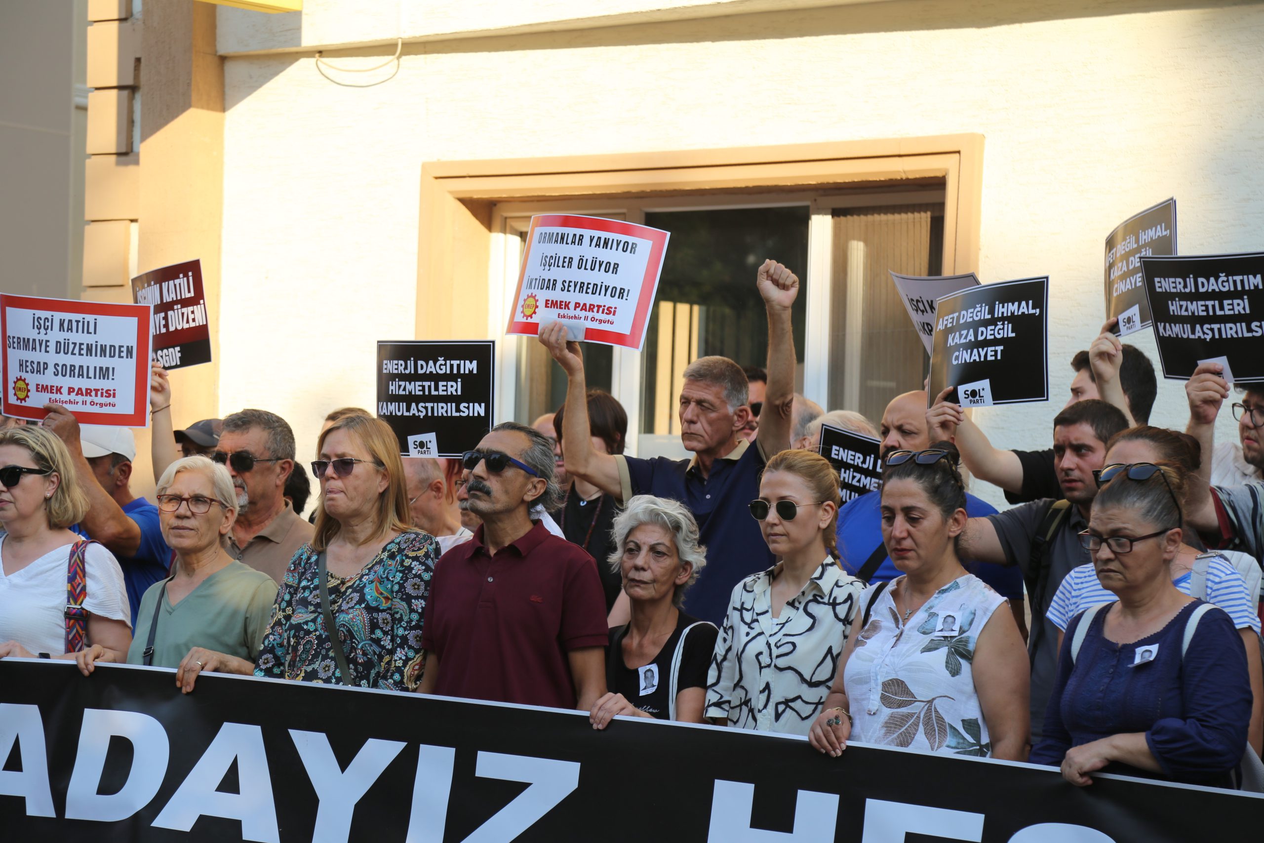 Eskişehir Orman Bölge Müdürlüğü önünde protesto |