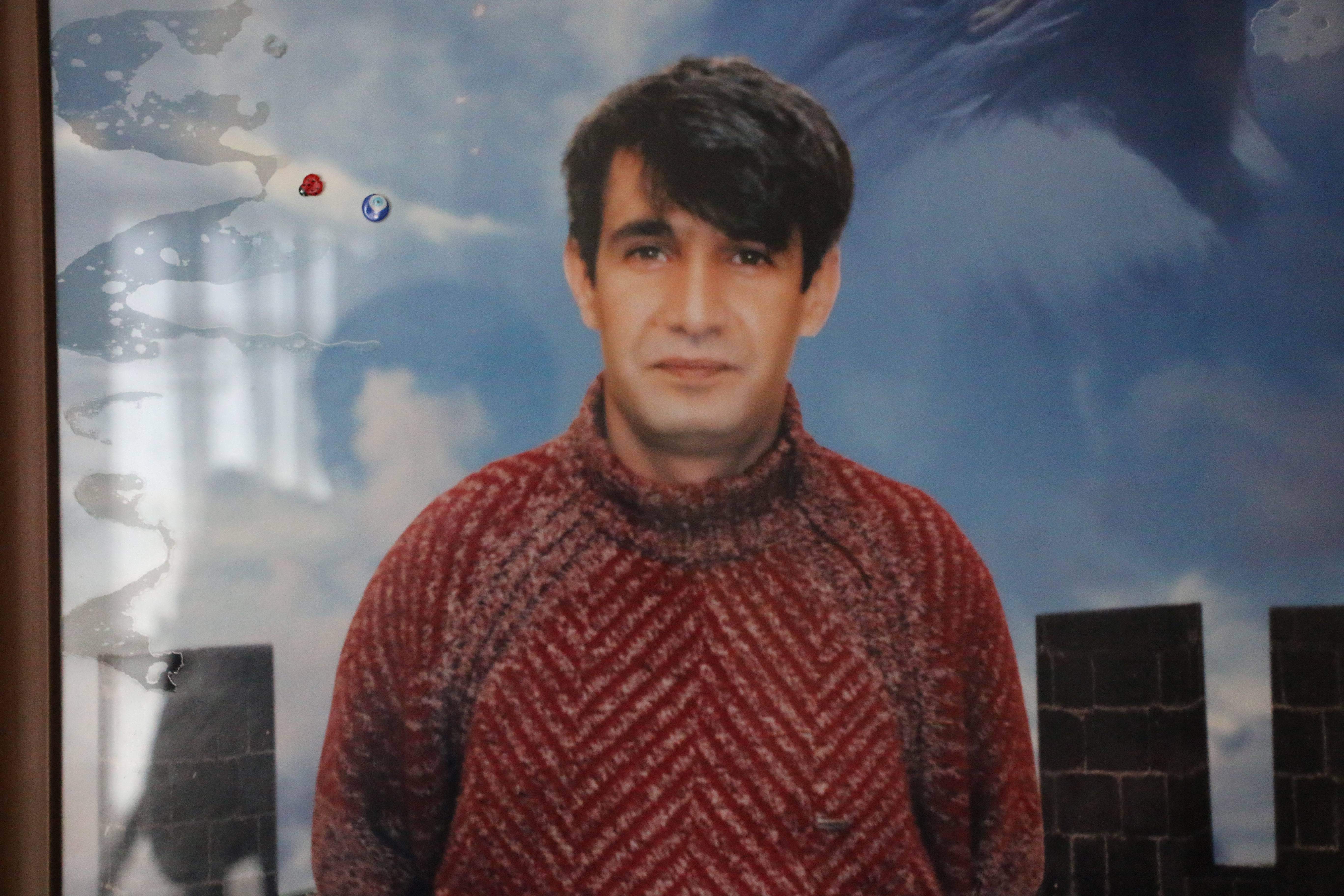 İnfaz süresi dolmasına rağmen tahliyesi iki kez ertelenen Veysi Aktaş, 2015 yılındaki “çözüm sürecinde” sevk edildiği İmralı Cezaevi’nden tahliye edildi.