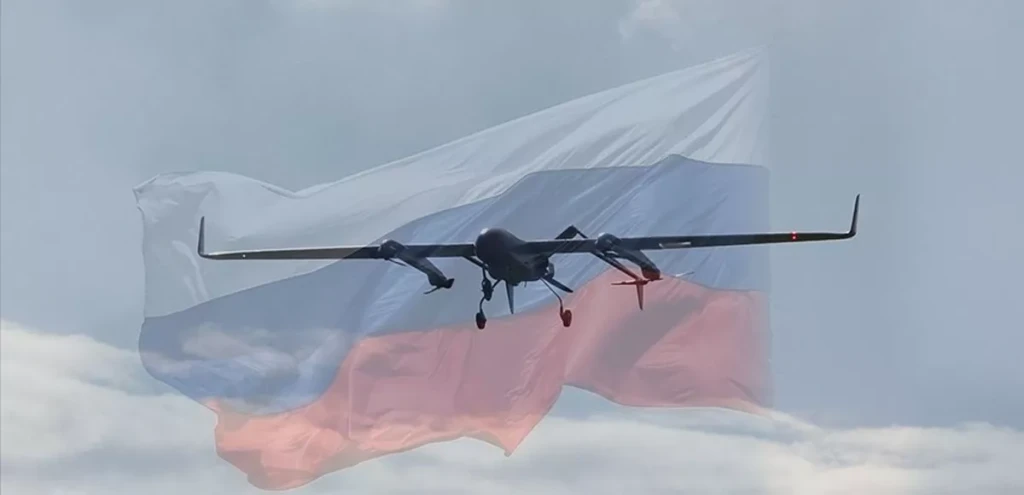 Ukrayna Genelkurmayı, Rus ordusunun bir gün içinde 1.275 kamikaze drone ile saldırı düzenlediğini, çatışmaların Donetsk bölgesindeki Pokrowsk çevresinde yoğunlaştığını duyurdu. Kentin kuzey ve güneyinde Rus ilerleyişi sürüyor.