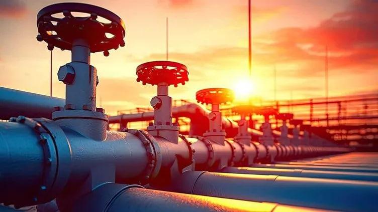 Amerikalı enerji şirketleri, Suriye’ye yönelik yaptırımların ABD Başkanı Donald Trump tarafından Haziran 2025’te kaldırılmasının ardından, petrol, gaz ve elektrik altyapısını yeniden inşa etmeye yönelik kapsamlı bir masterplan geliştirmeye hazırlanıyor.