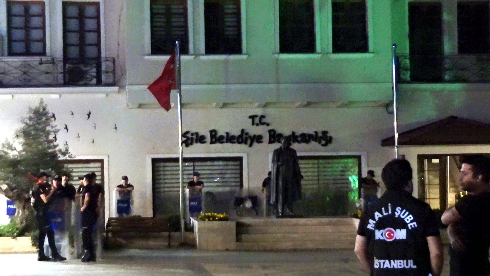 CHP’li belediyeye operasyon I