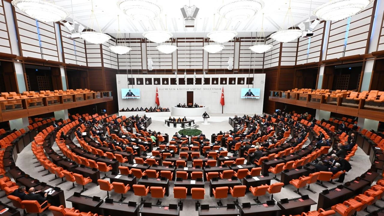 Meclis komisyonu netleşiyor |