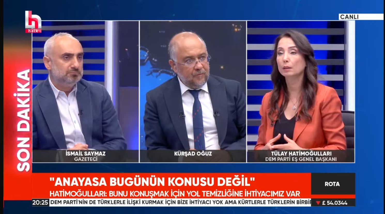 Süreci herhangi bir partiyle değil, devletle yürüttüklerini vurgulayan DEM Parti Eş Genel Başkanı Tülay Hatimoğulları, silah bırakan Barış ve Demokratik Toplum Grubu'na dikkat çekerek, "PKK'nin silah bırakan kadroları için yasal düzenleme yapılmalı. Sürecin kalıcılaşması için somut adımlar şart" dedi.