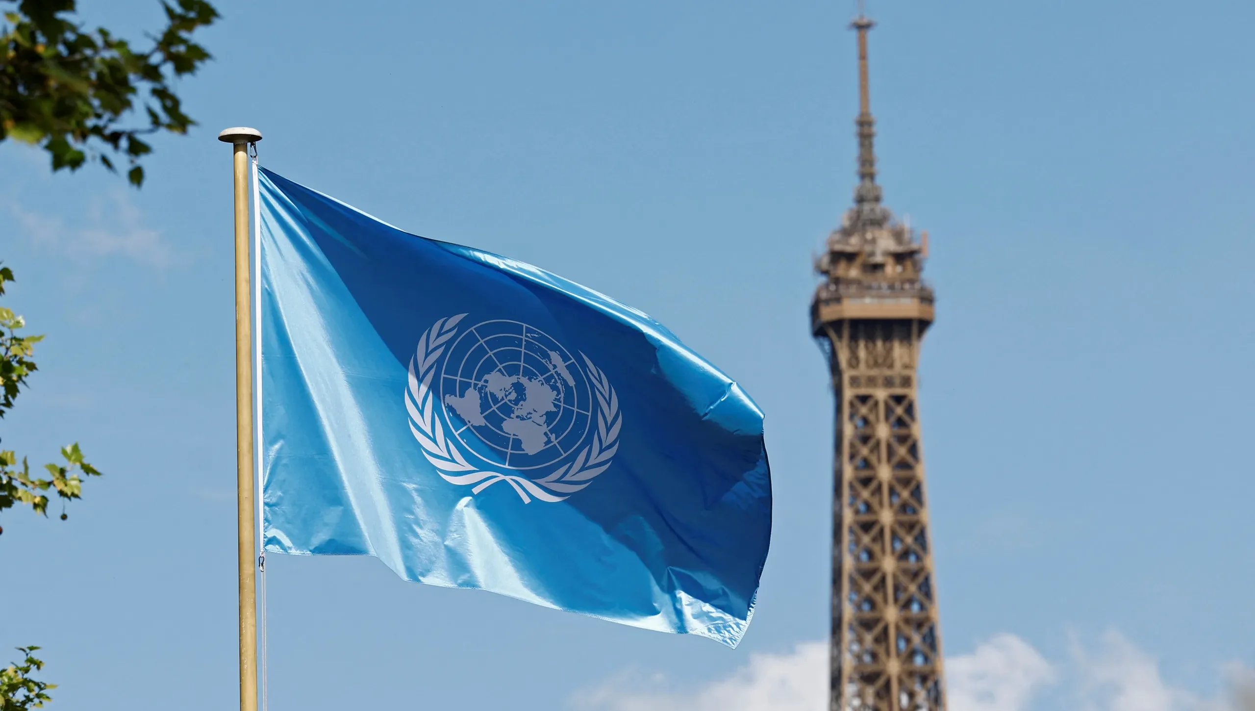 Beyaz Saray, ABD'nin UNESCO'dan "küreselci, ideolojik gündemi" ve "bölücü toplumsal ve kültürel amaçlara verdiği destek" iddiasıyla ayrıldığını açıkladı. Bu, ABD'nin UNESCO'dan üçüncü, Trump yönetimi döneminde ise ikinci ayrılışı oldu.