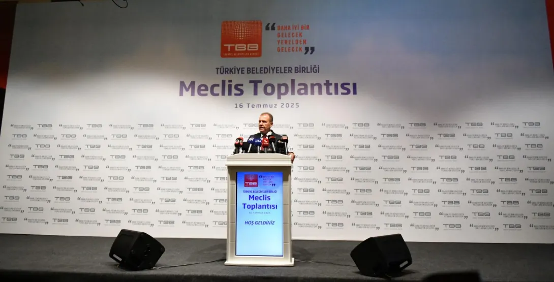Zeydan Karalar’ın da tutuklanmasının ardından bugün gerçekleştirilen Türkiye Belediyeler Birliği Başkanvekilliği seçimini ikinci turda Vahap Seçer kazandı.