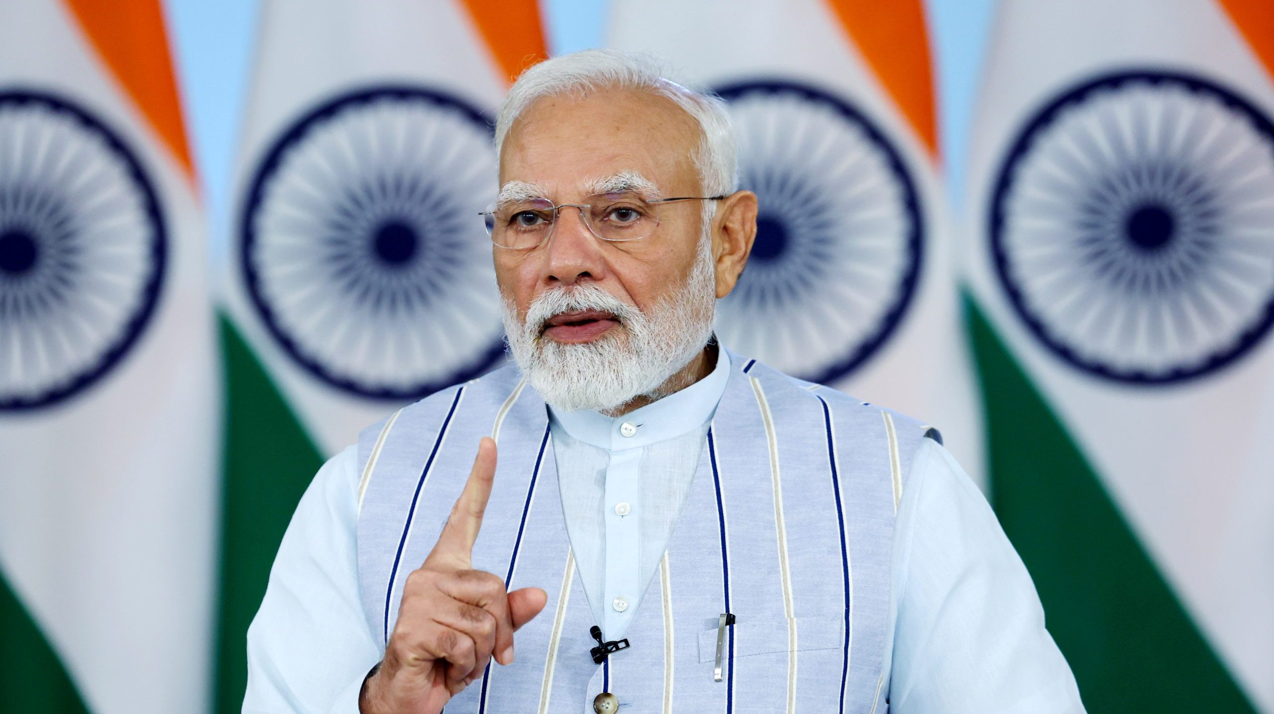 Modi’den Pakistan’a uyarı: