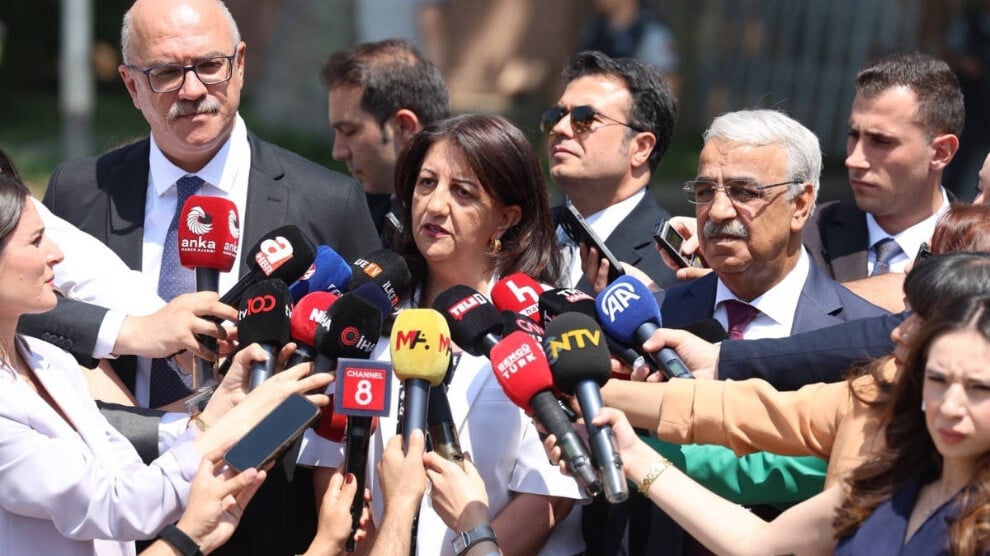DEM Parti heyetinden İmralı ziyareti |