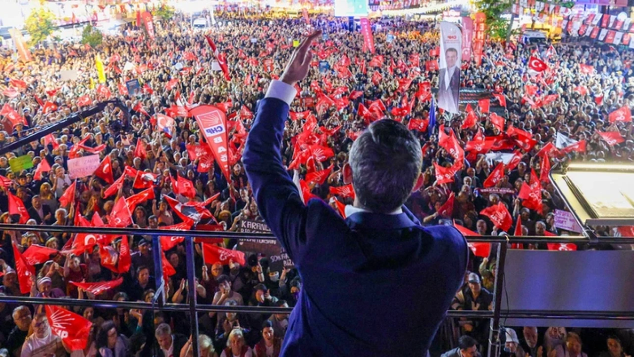 CHP’nin 50. mitingi Beyoğlu’ndaydı |