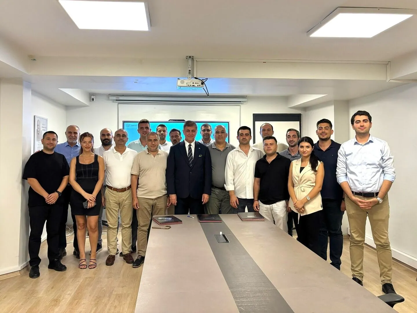 İzmir Büyükşehir Belediyesi’nde TİS imzalandı |