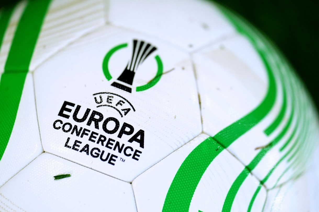 UEFA Konferans Ligi’nde play-off turu ilk maçları 21 Ağustos Perşembe günü oynanacak. Başakşehir, Universitatea Craiova’yı ağırlarken, Beşiktaş ise Lausanne’a konuk olacak.