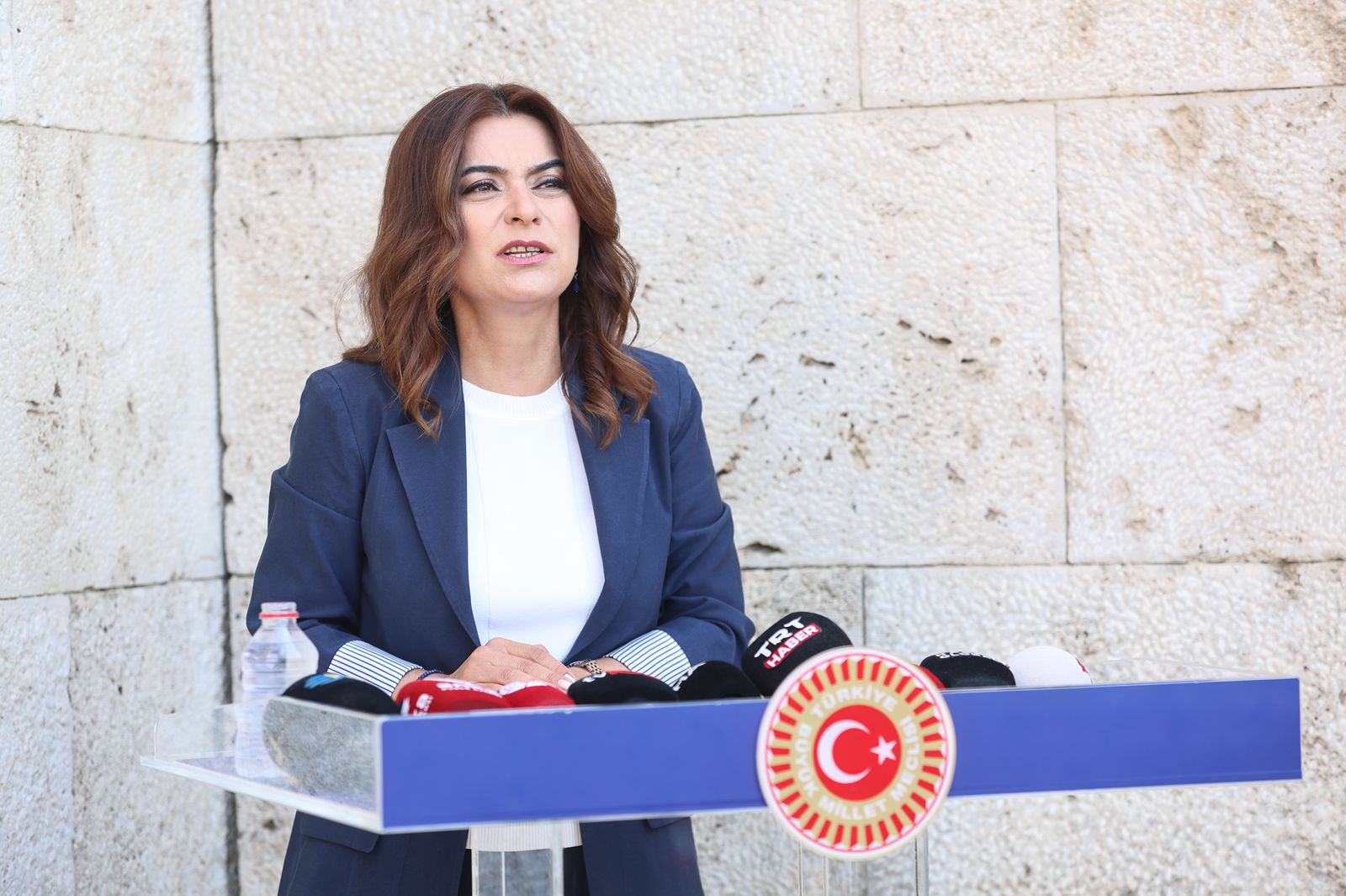 “Siyaset sorumluluk gerektirir” |