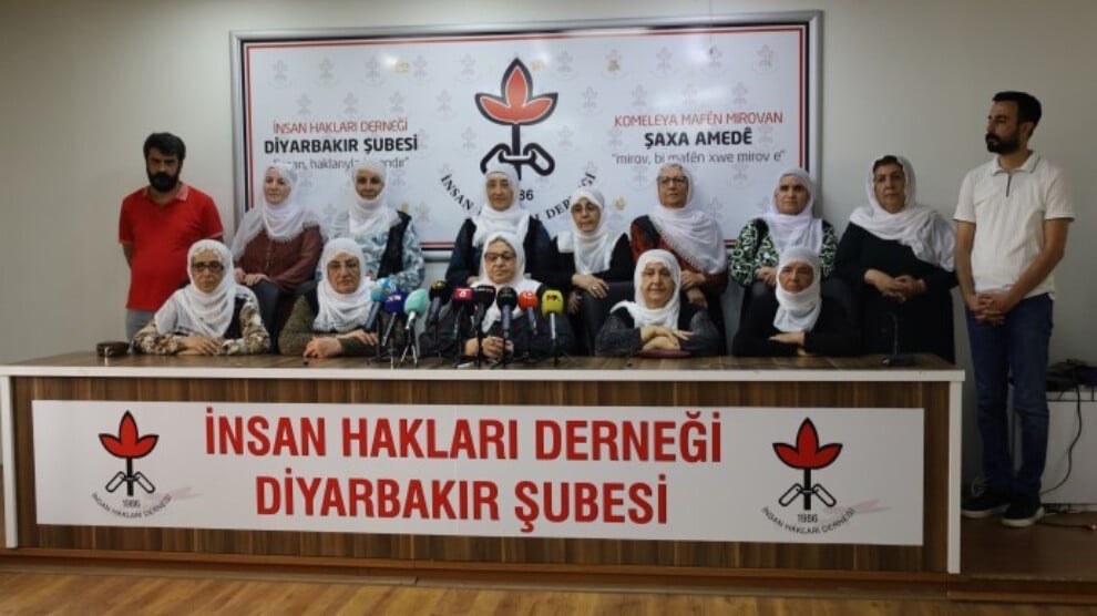 Öcalan’la görüşmek için bakanlığa başvuracaklar |