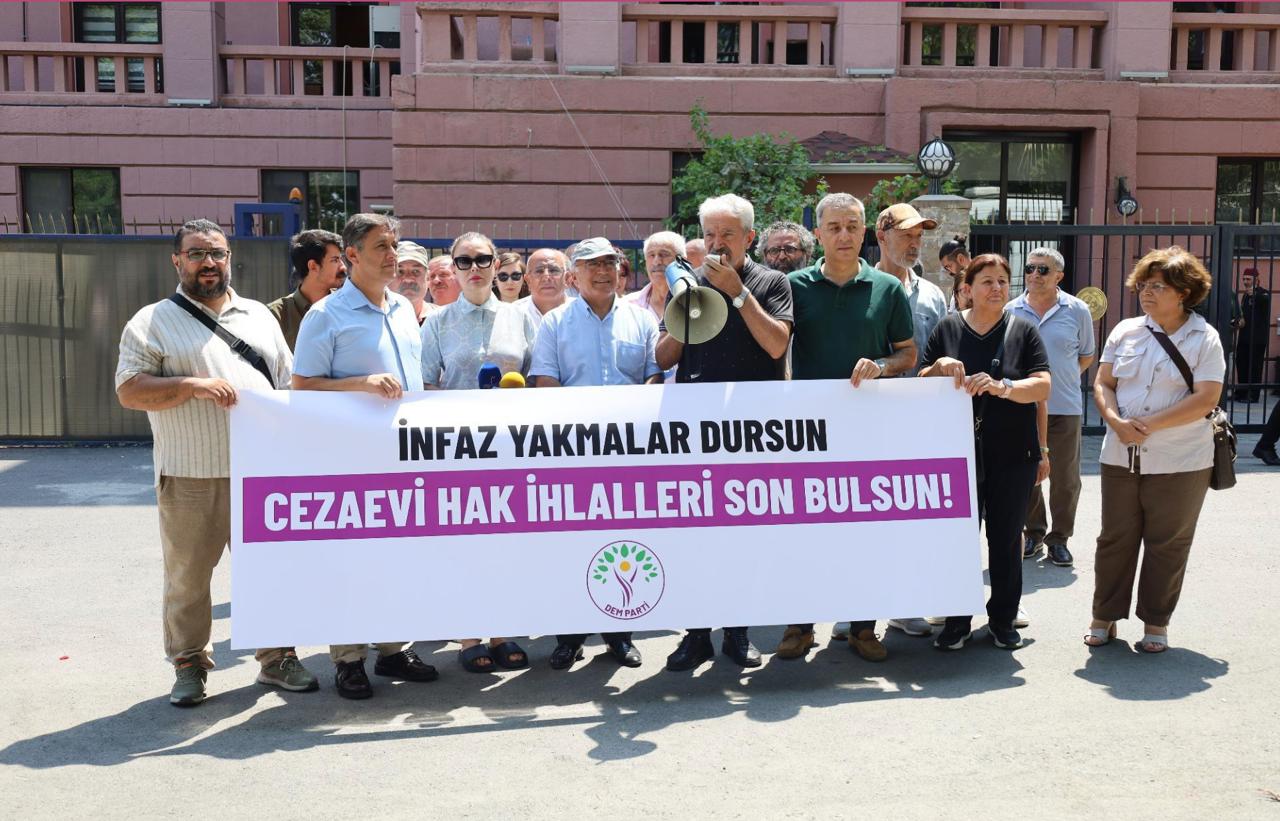 DEM Parti milletvekilleri Adalet Bakanı’yla görüştü |