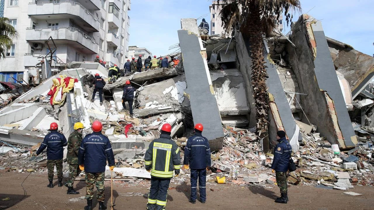 Depremde yıkılan Ezgi Apartmanı davası |