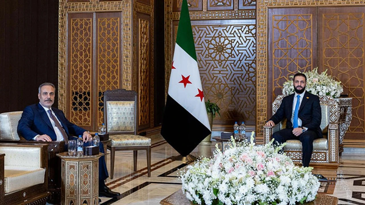 Paris görüşmesi öncesinde dikkat çekici ziyaret |