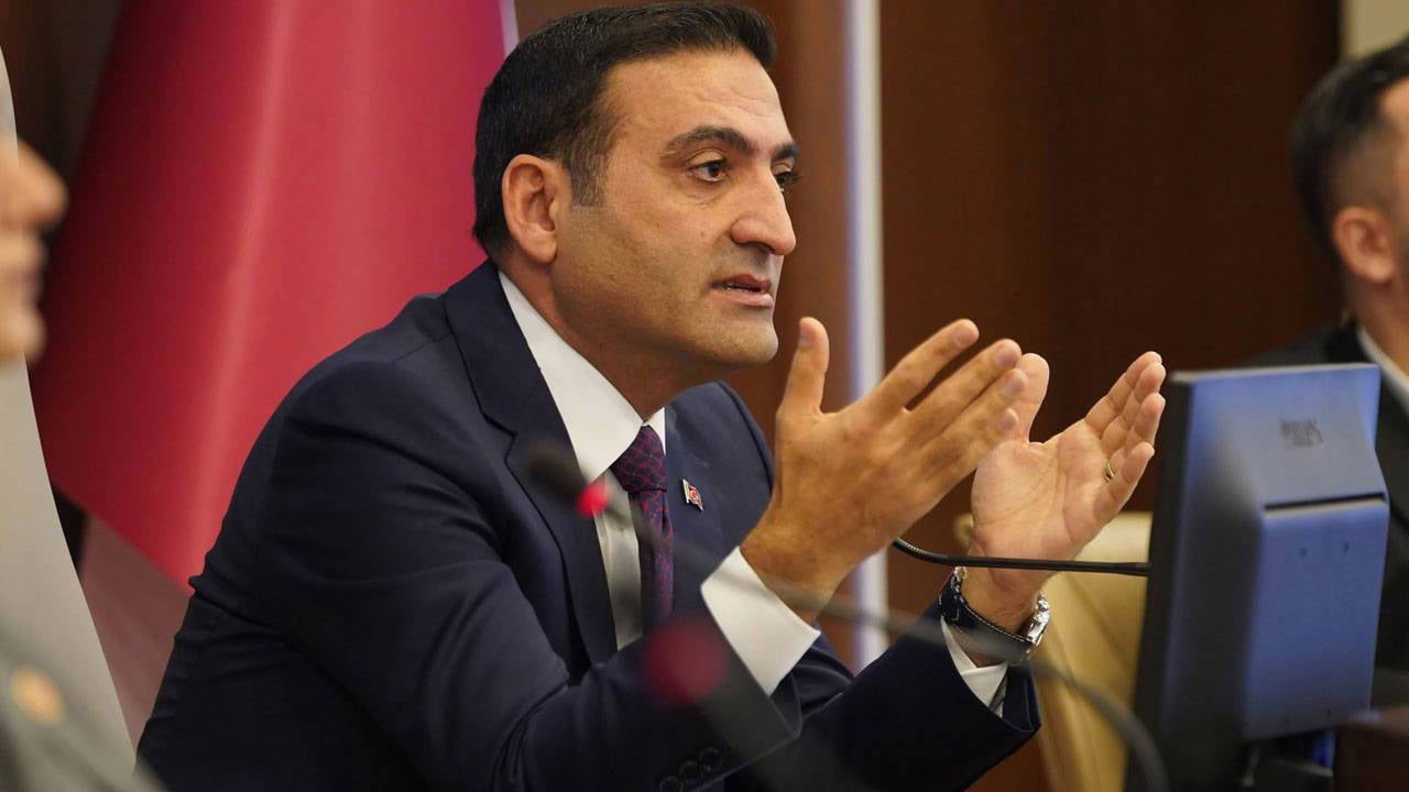 Beyoğlu Belediye Başkanı İnan Güney’in de aralarında bulunduğu 44 kişi, savcılık ifadelerinin ardından nöbetçi hakimliğe sevk edildi. Şu ana kadar aralarında Güney'in de olduğu 17 kişi tutuklanırken, 27 kişi ise adli kontrol tedbiriyle serbest bırakıldı.