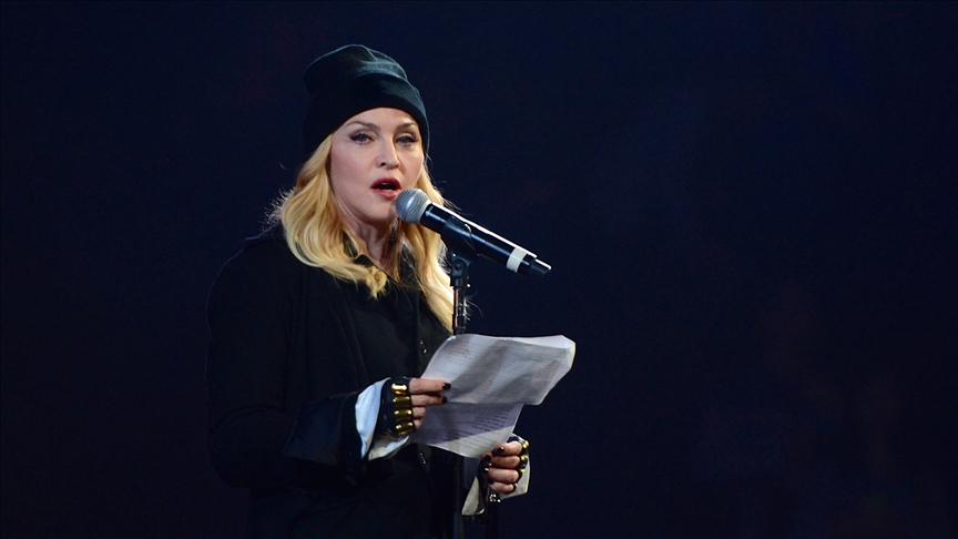 Madonna’dan Papa’ya çağrı: