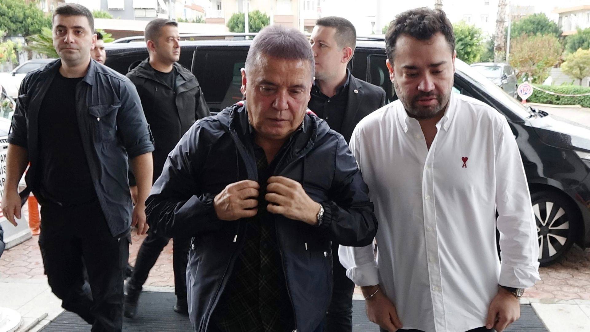 Antalya Büyükşehir Belediyesi’ne yönelik operasyon |